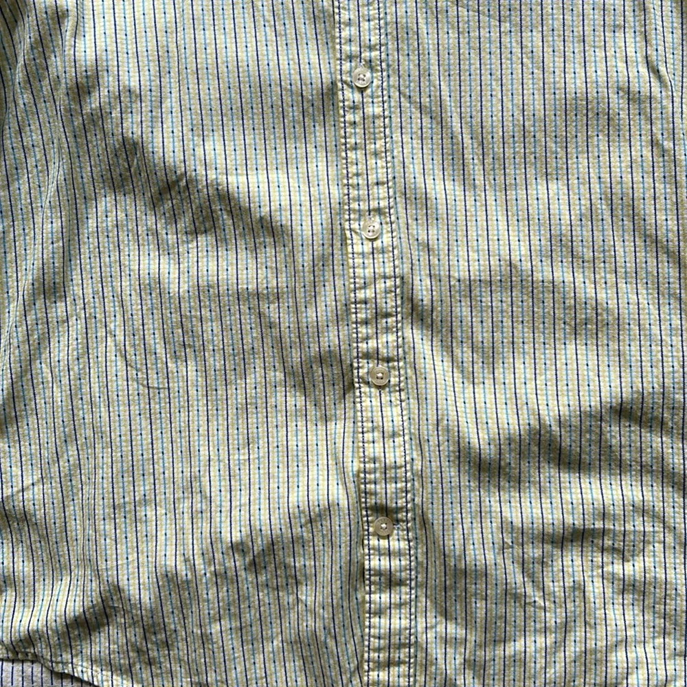 PERRY ELLIS - Large Button Down - Picture 3 of 6